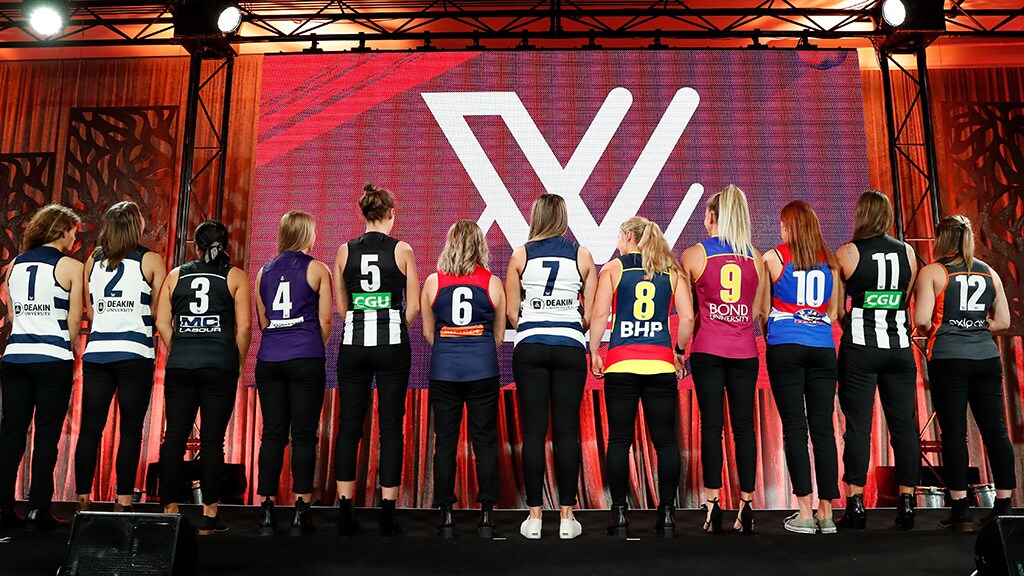 211019_AFLWLarge.jpg